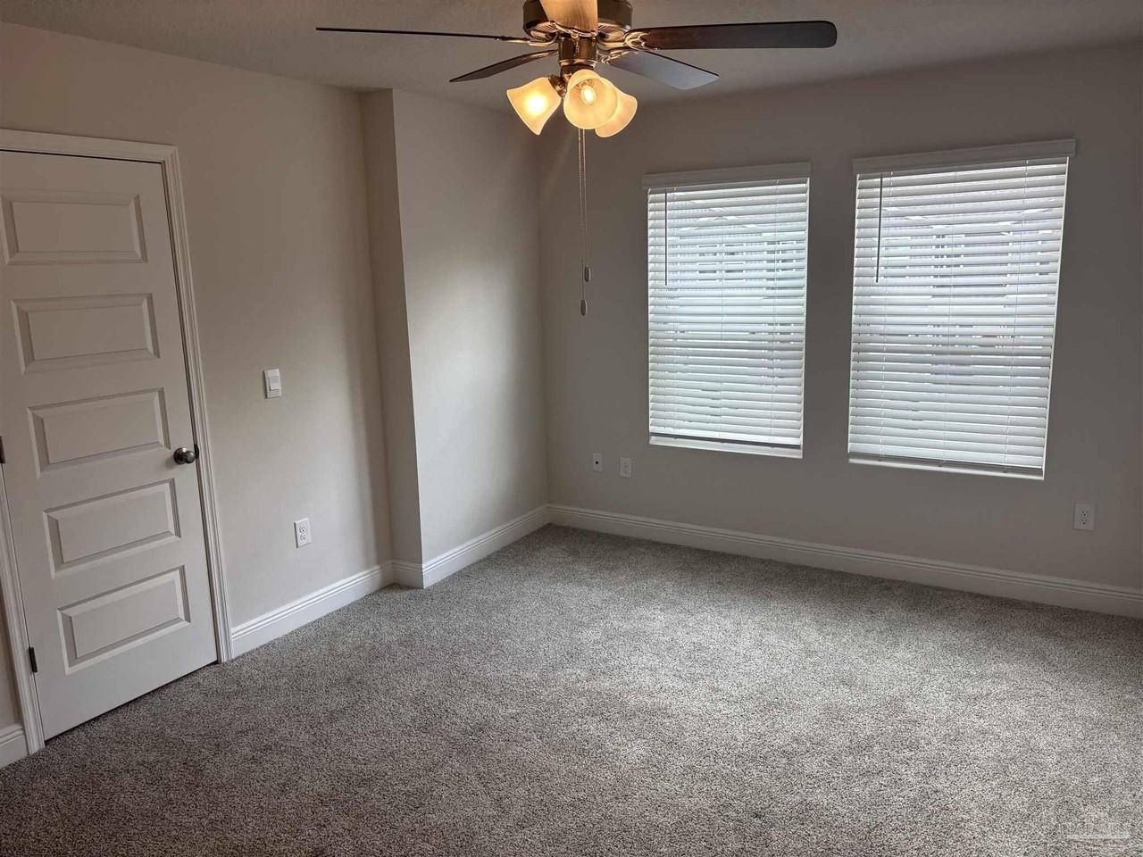 1202 Fairchild Village Dr - Photo 6 of 13