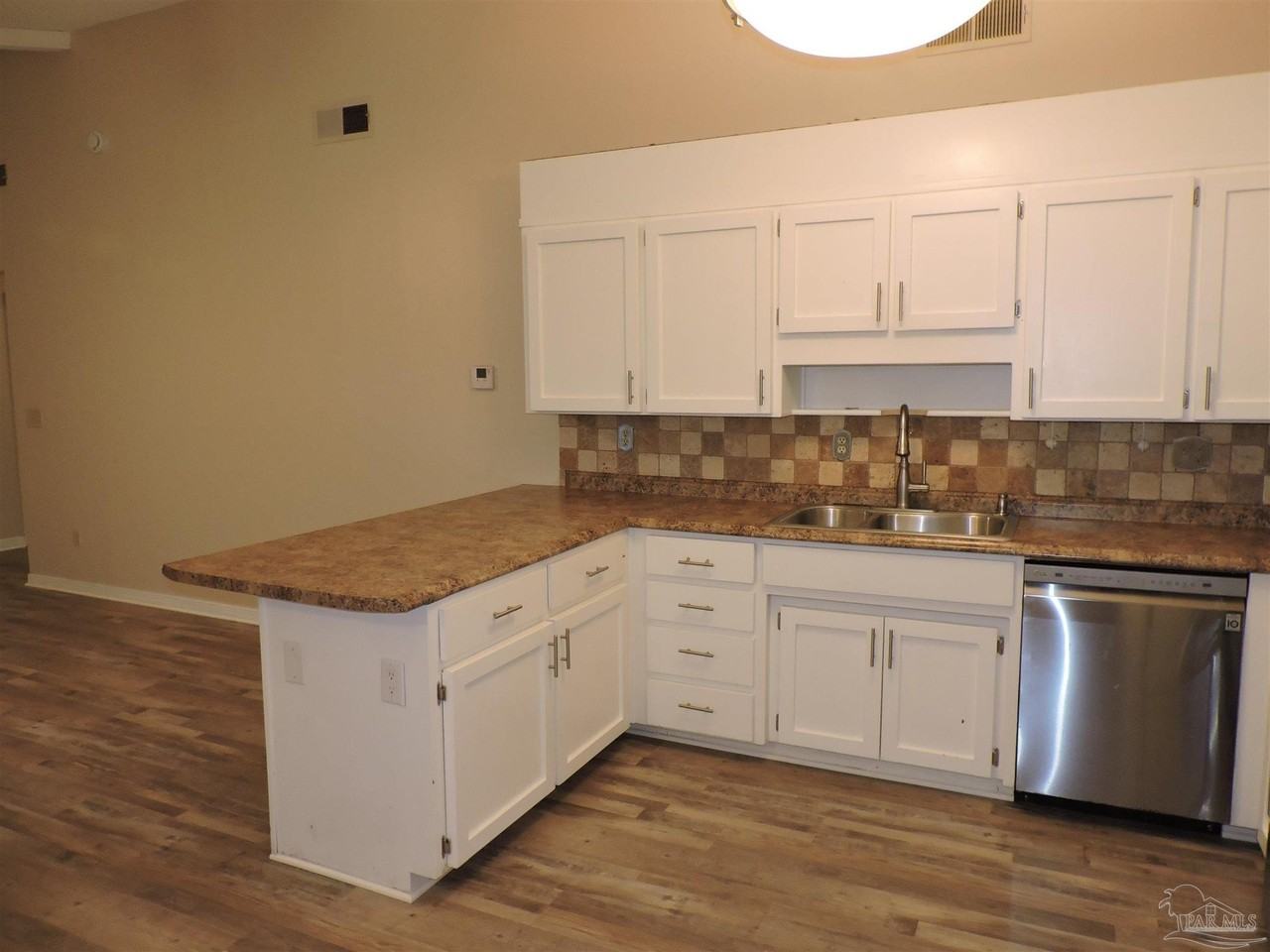 3206 Raines St - Photo 7 of 28