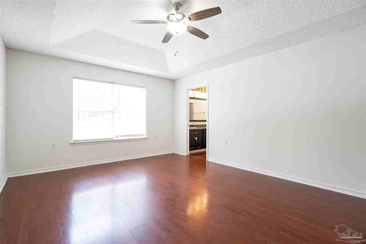 1490 Newcastle Way - Photo 6 of 16
