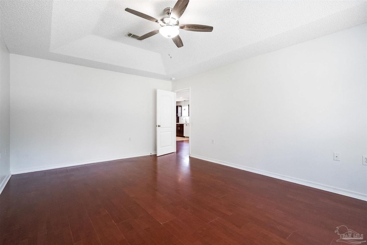 1490 Newcastle Way - Photo 7 of 16