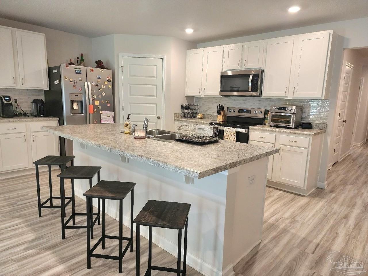 5379 Peach Dr - Photo 7 of 23