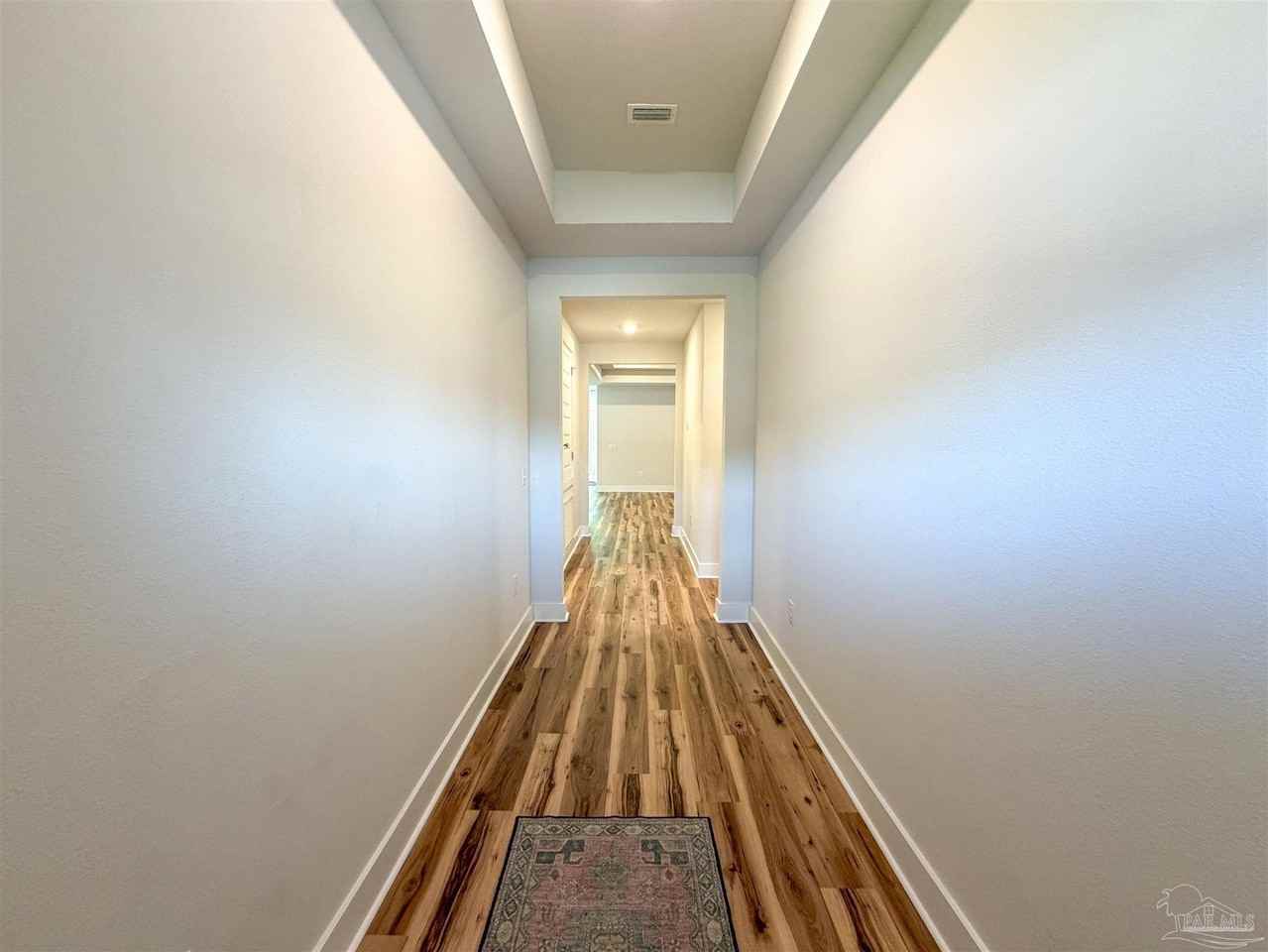 220 Camellia Dr - Photo 4 of 32