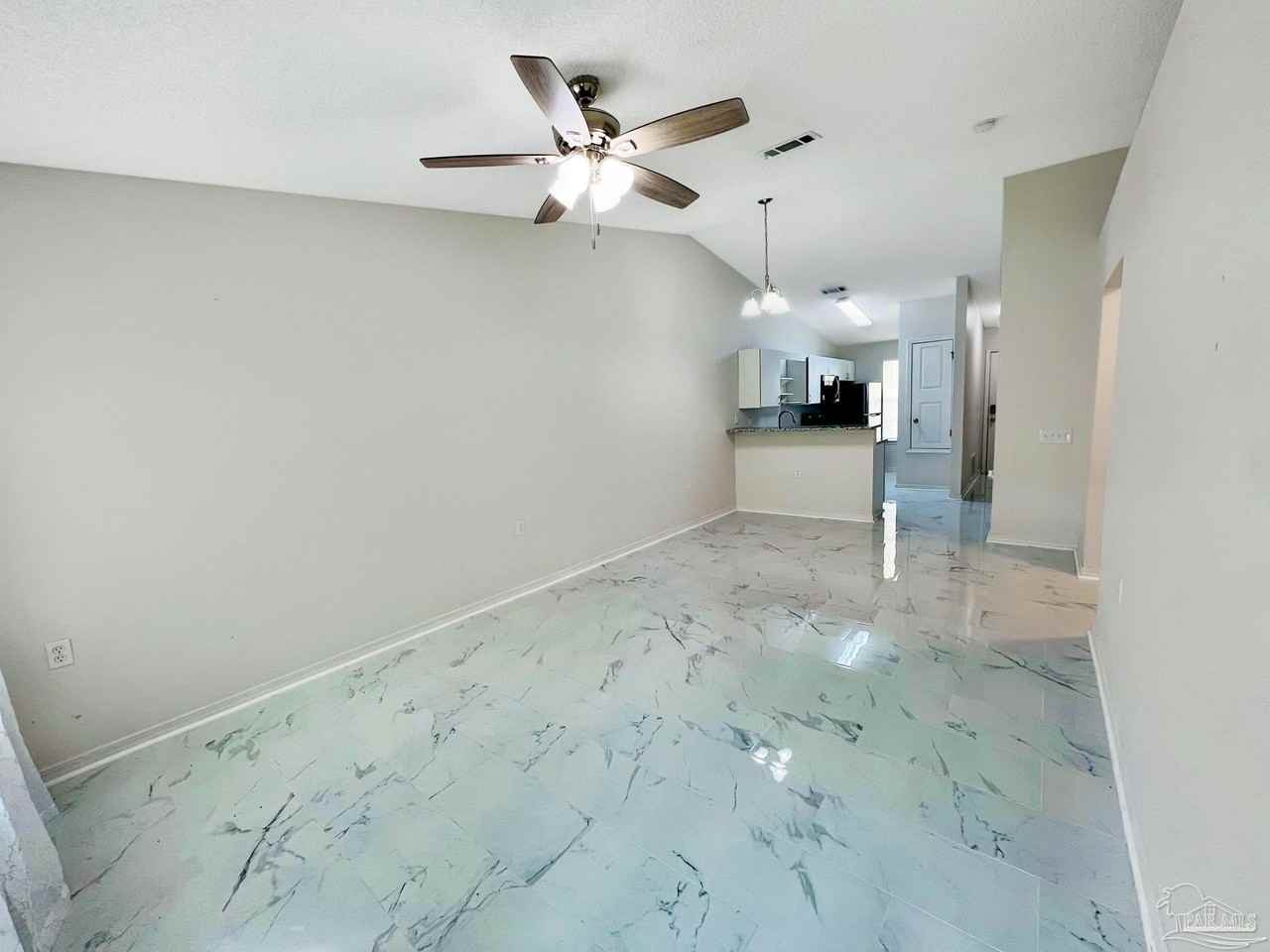 8124 Heirloom Dr - Photo 7 of 16