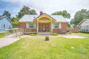 1613 E Jordan St - Photo 1 of 1
