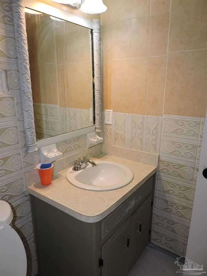 1345 Jasma Ln #B - Photo 7 of 10