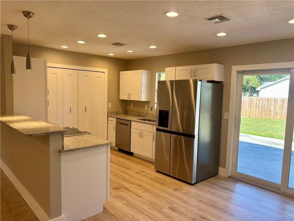 856 28th Ave - Photo 2 of 8
