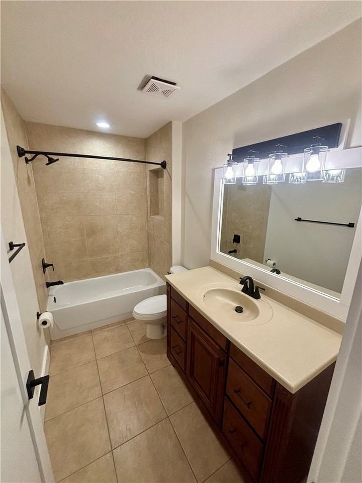 856 28th Ave - Photo 6 of 8