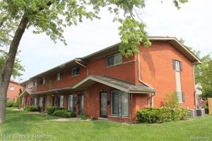 featured image of 3800 Normandy Rd #2