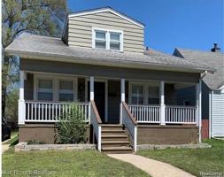 featured image of 465 E Oakridge St