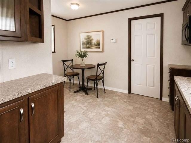 13318 Dixie Hwy #174 - Photo 2 of 7