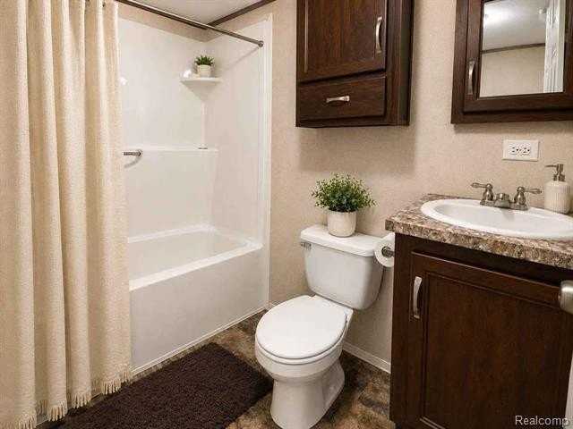 13318 Dixie Hwy #174 - Photo 4 of 7