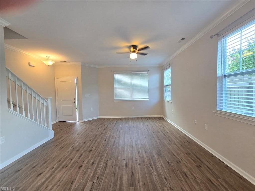 1696 Halesworth Ln #256 - Photo 2 of 19