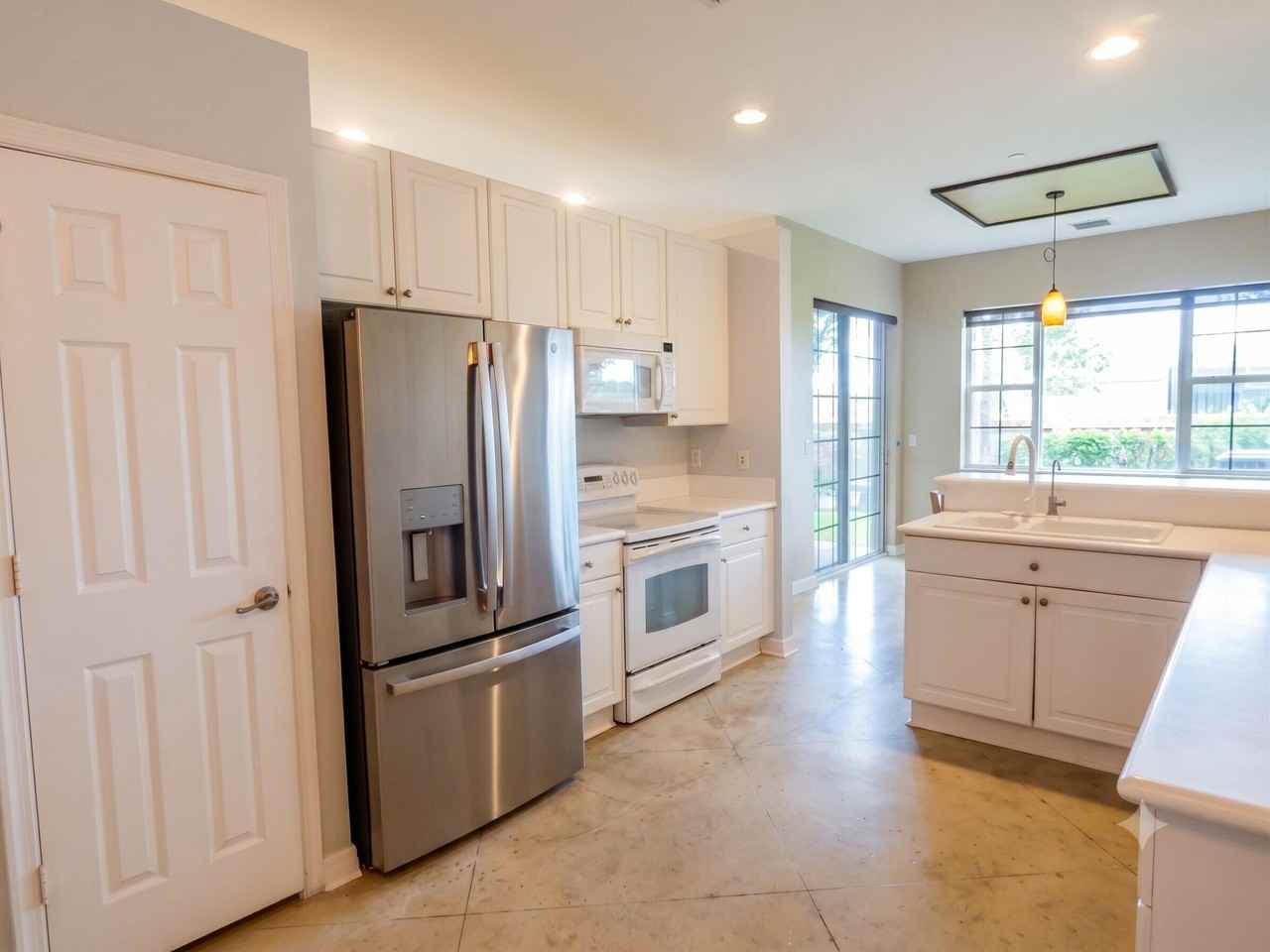 30 Beechdale Ln - Photo 6 of 22