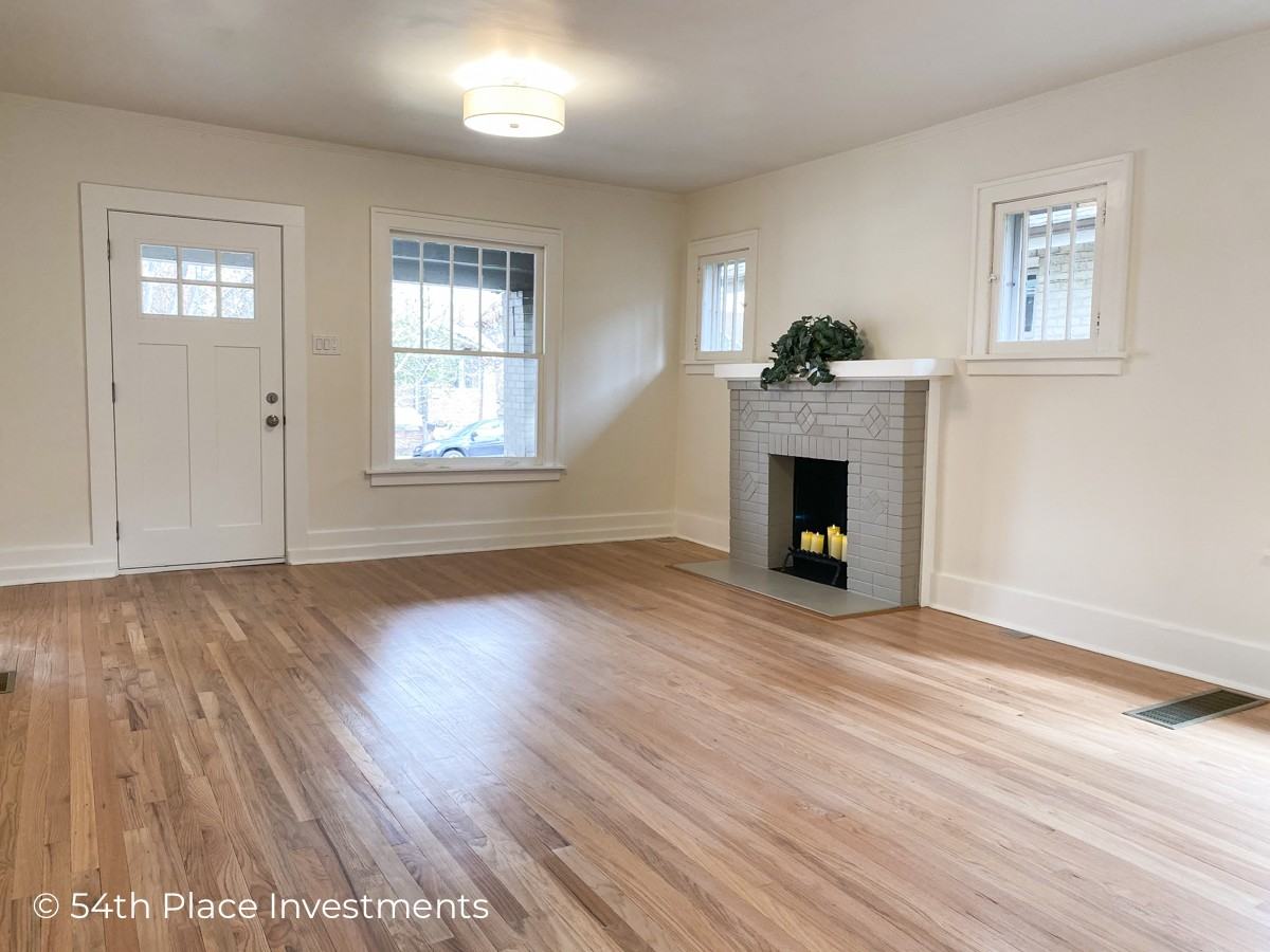 1557 Harrison St #1 - Photo 3 of 38