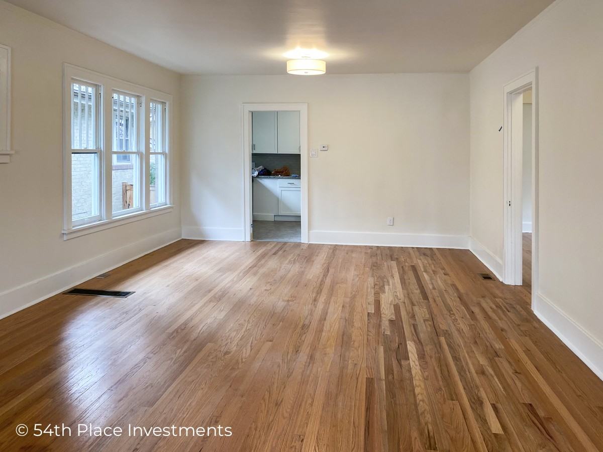 1557 Harrison St #1 - Photo 4 of 38