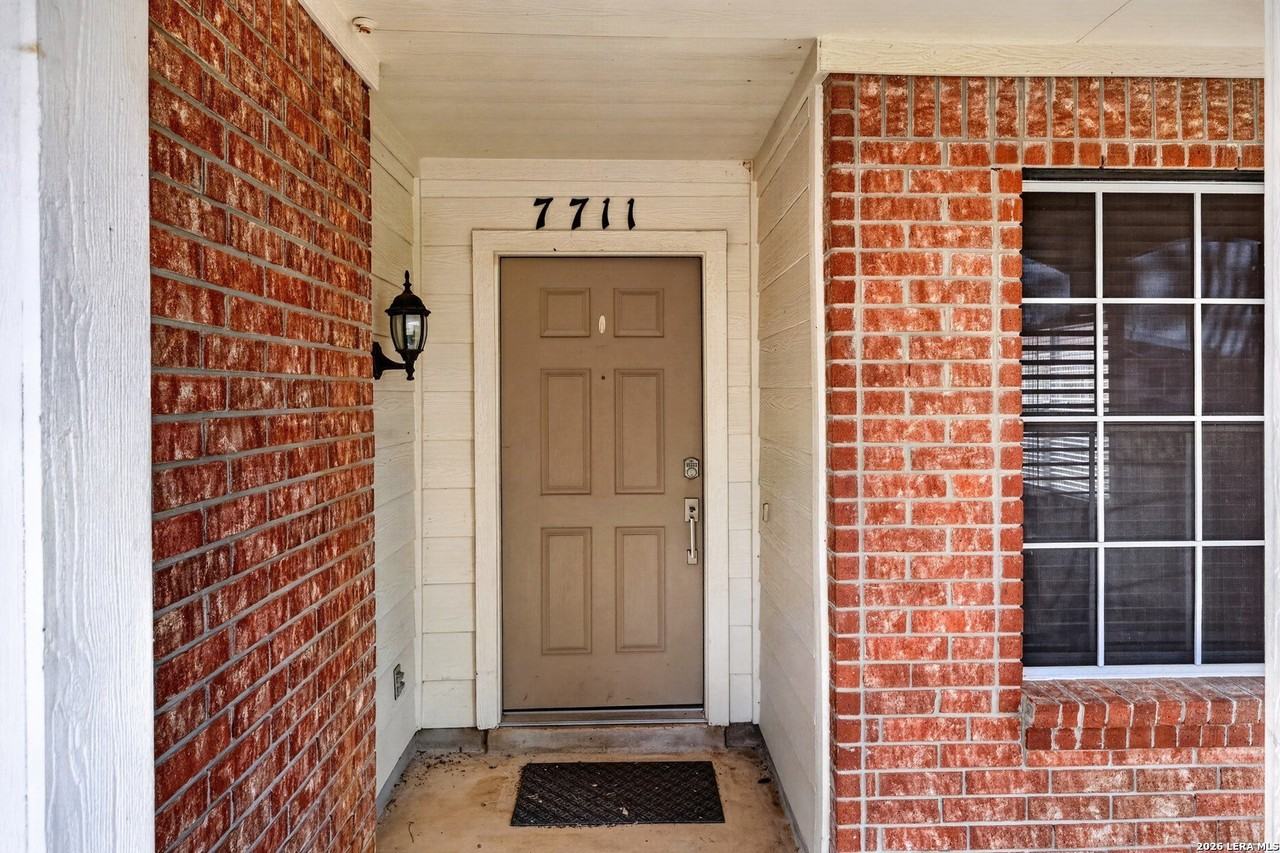7711 Parkwood Way - Photo 4 of 36