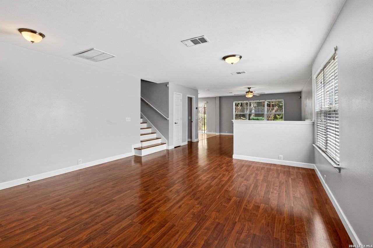 7711 Parkwood Way - Photo 6 of 36