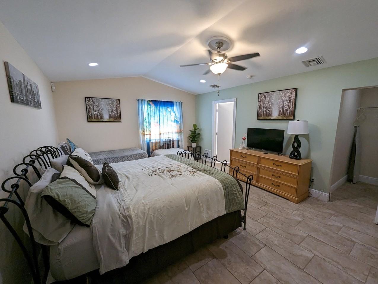 2394 Zeder Ave - Photo 5 of 8