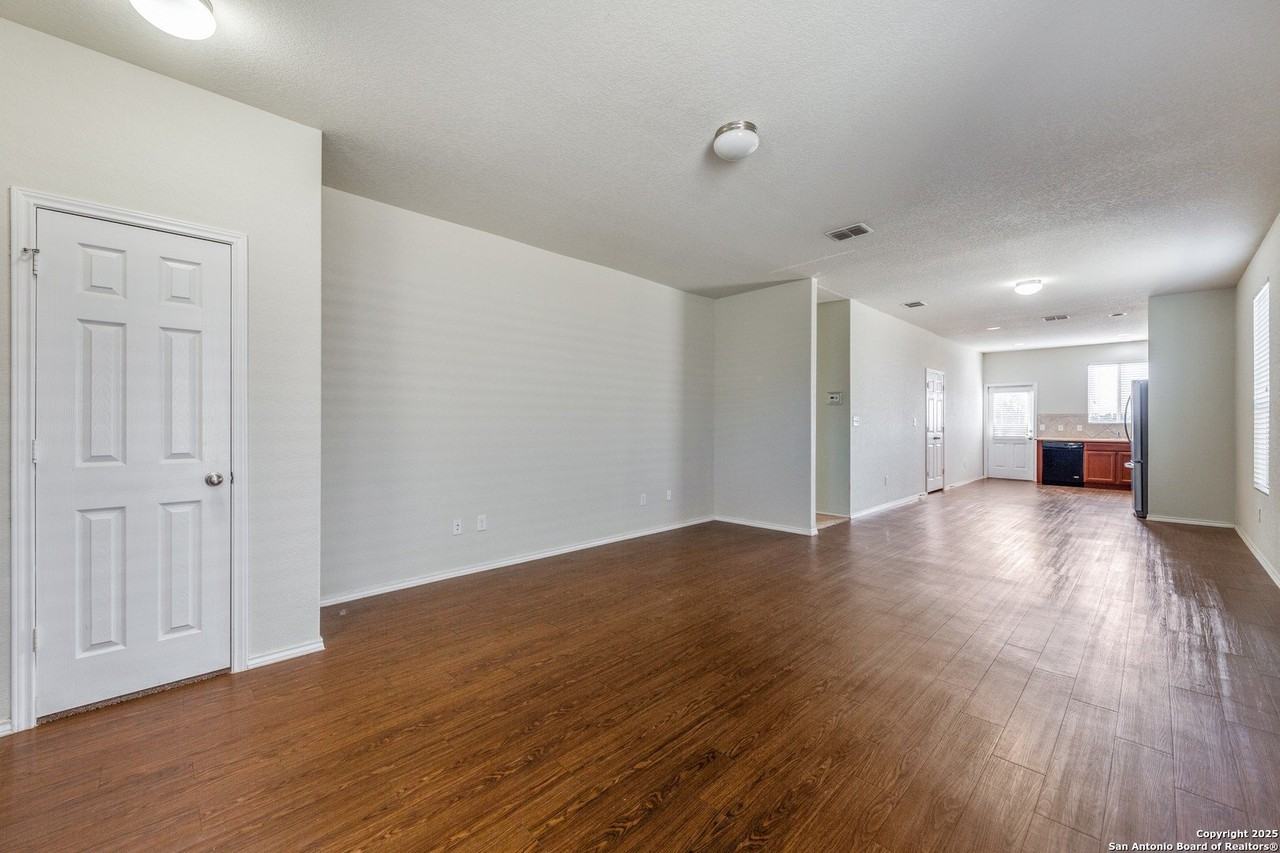 7702 Paraiso Hvn - Photo 3 of 12