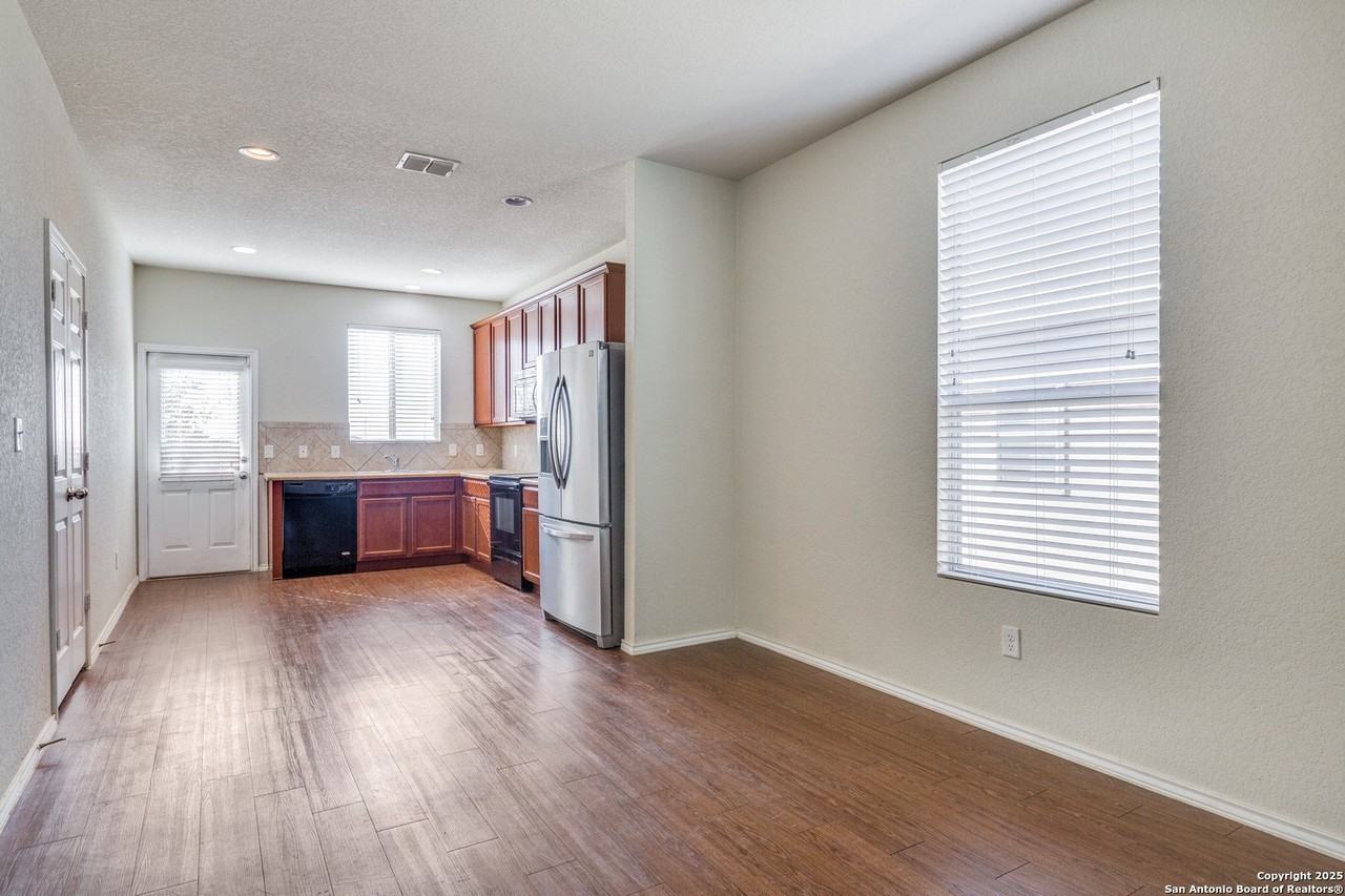 7702 Paraiso Hvn - Photo 4 of 12