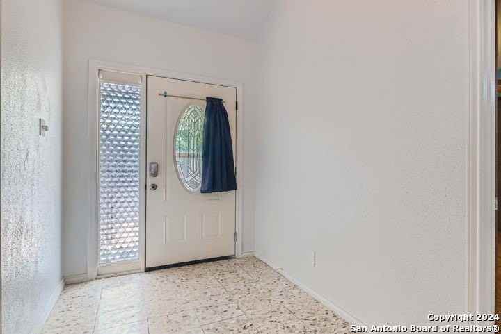 6422 Honey Hl - Photo 4 of 30