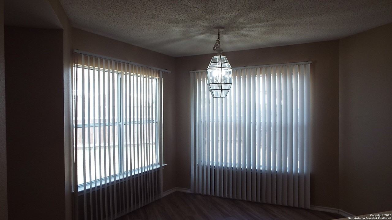 5011 Shara Mist - Photo 7 of 29