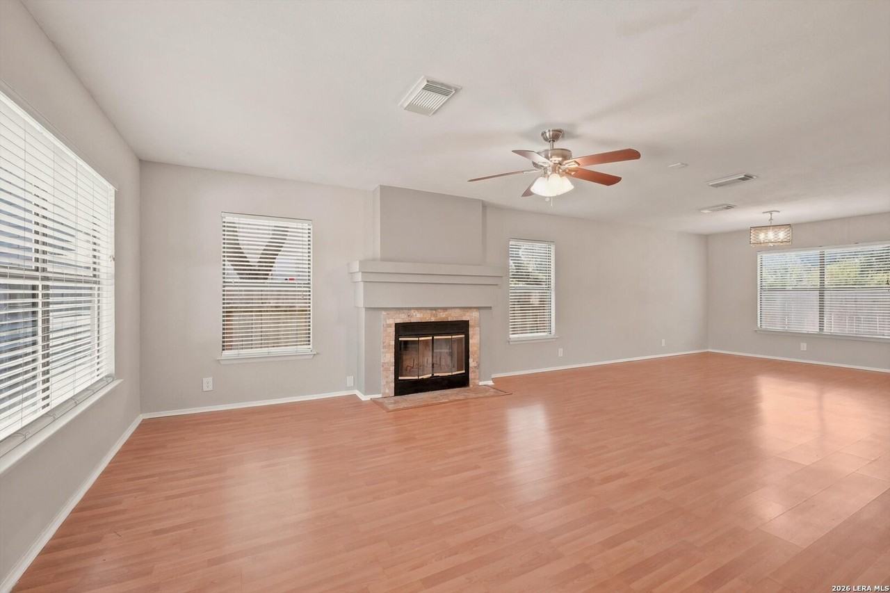 2410 Cedar Way - Photo 5 of 17