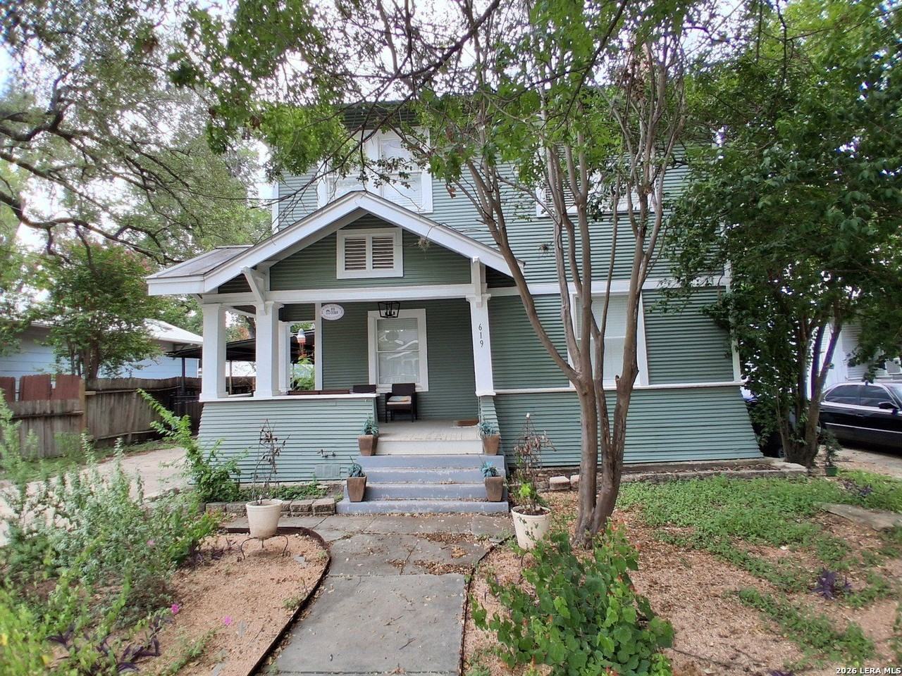 619 Cedar St - Photo 2 of 34