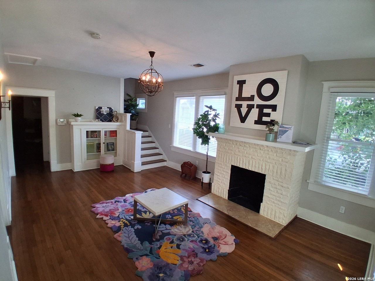 619 Cedar St - Photo 3 of 34