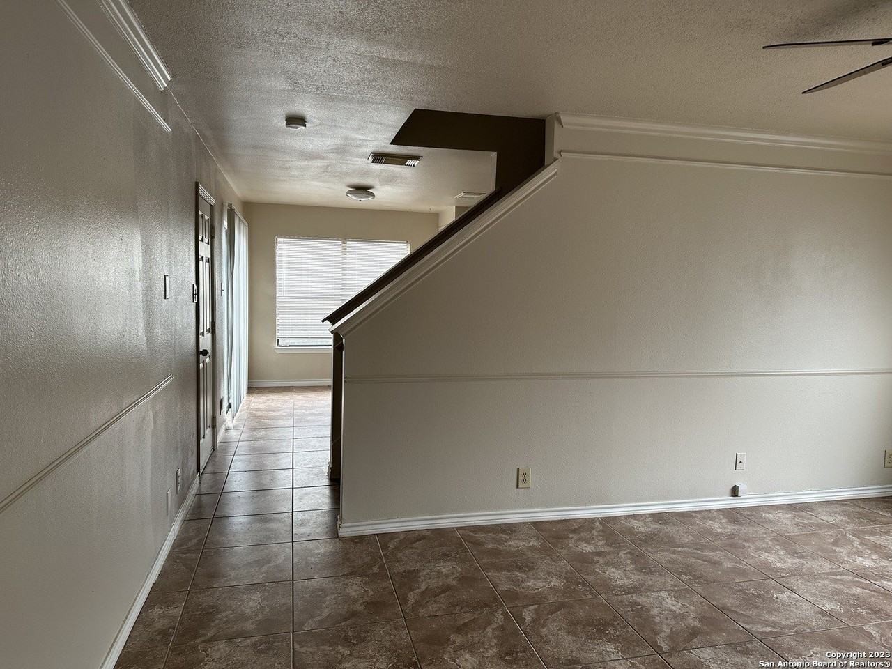 5022 River Kenton - Photo 2 of 17