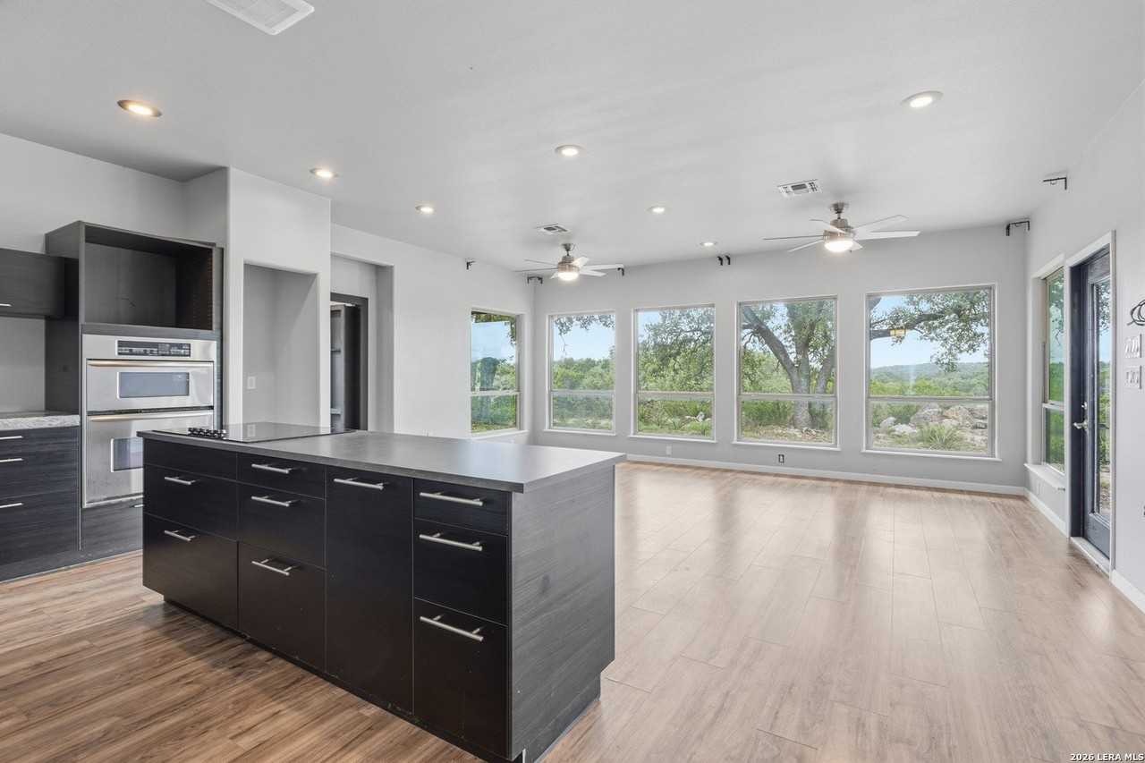 1263 Agaritaville - Photo 4 of 25