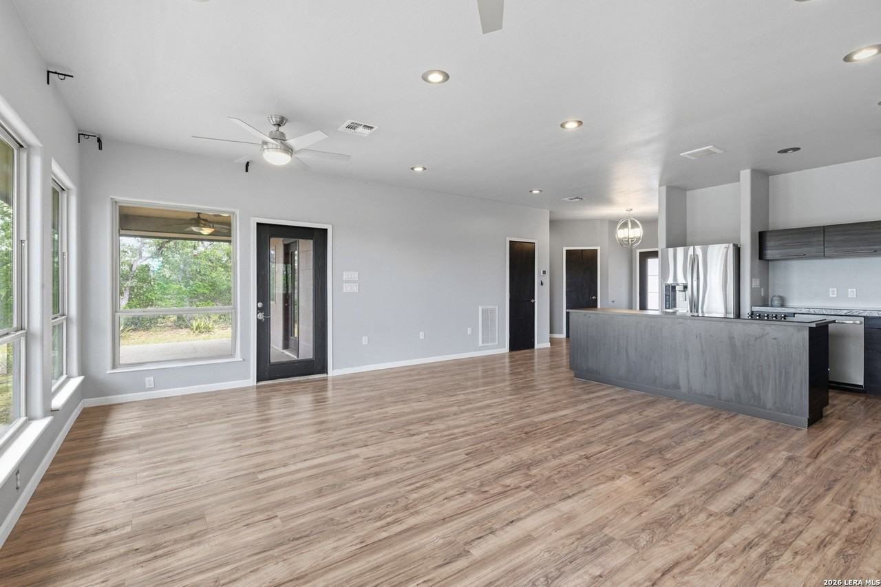 1263 Agaritaville - Photo 6 of 25