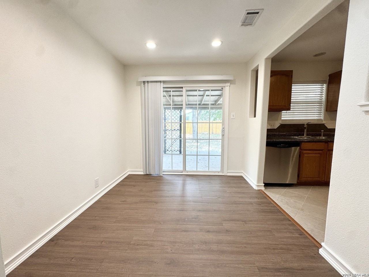 5614 Timber Rail - Photo 4 of 22