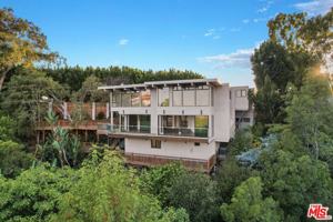 featured image of 2000 Westridge Rd
