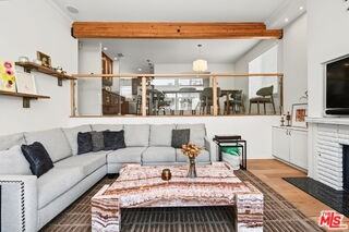 954 20th St #B - Photo 4 of 8