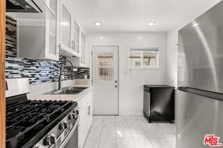2605 28th St - Photo 5 of 7