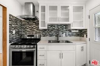 2605 28th St - Photo 6 of 7