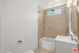 2605 28th St - Photo 7 of 7