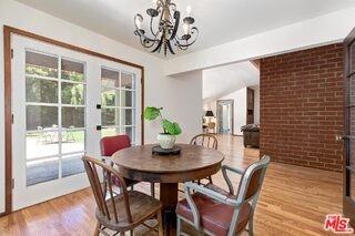 515 N Kenter Ave - Photo 7 of 8