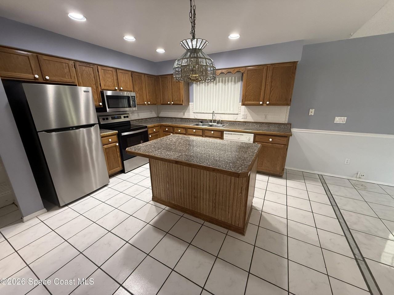 1506 Heartwellville St Nw - Photo 5 of 27