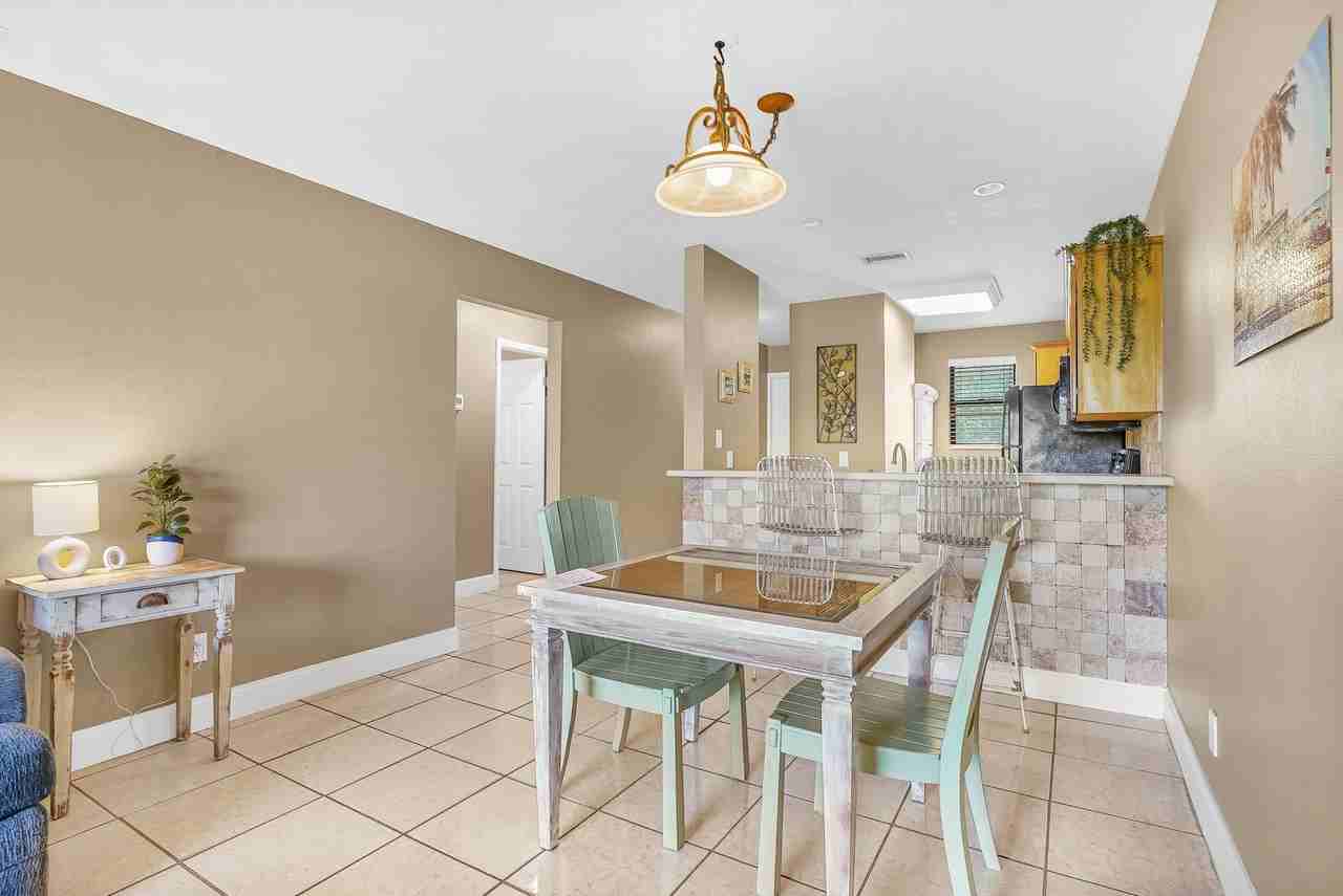 650 W Pope Rd #208 - Photo 5 of 37
