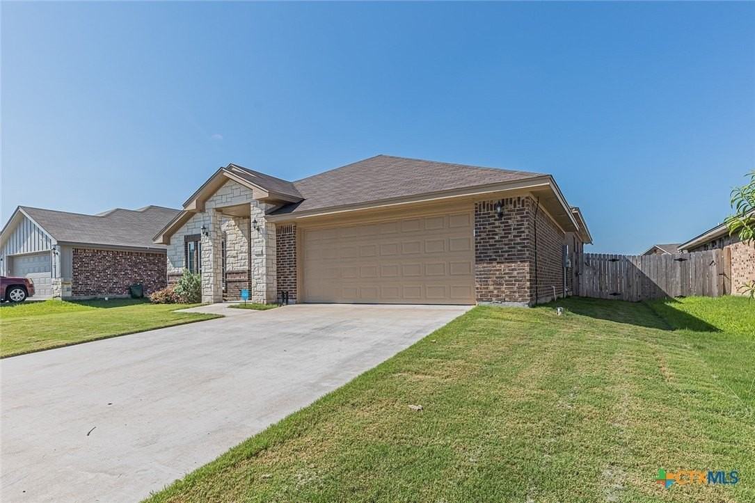 810 Earp Dr - Photo 3 of 27