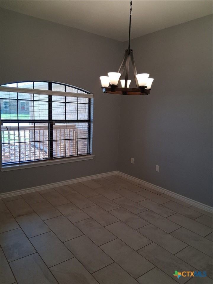 9610 Taylor Renee Dr - Photo 5 of 26