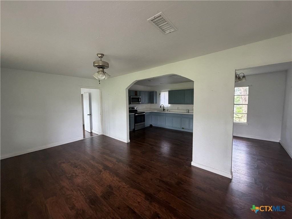 159 Texas Ave - Photo 2 of 4