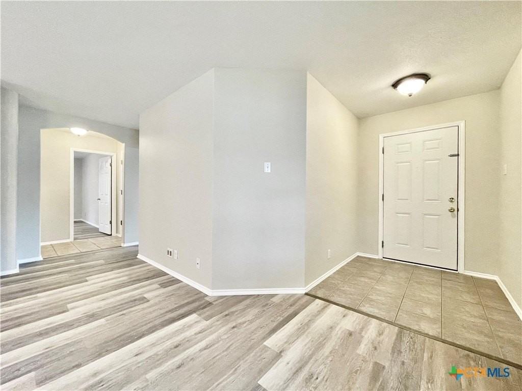 1909 Horizon Park Blvd - Photo 7 of 39