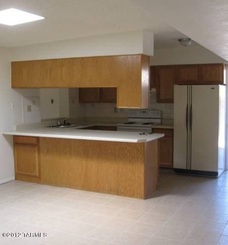 7441 N Rae Ave - Photo 4 of 13