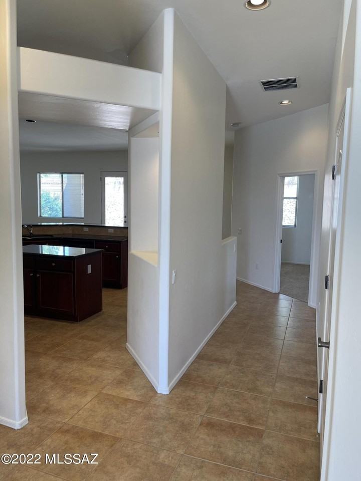 5320 W Christmas Cholla St - Photo 6 of 36