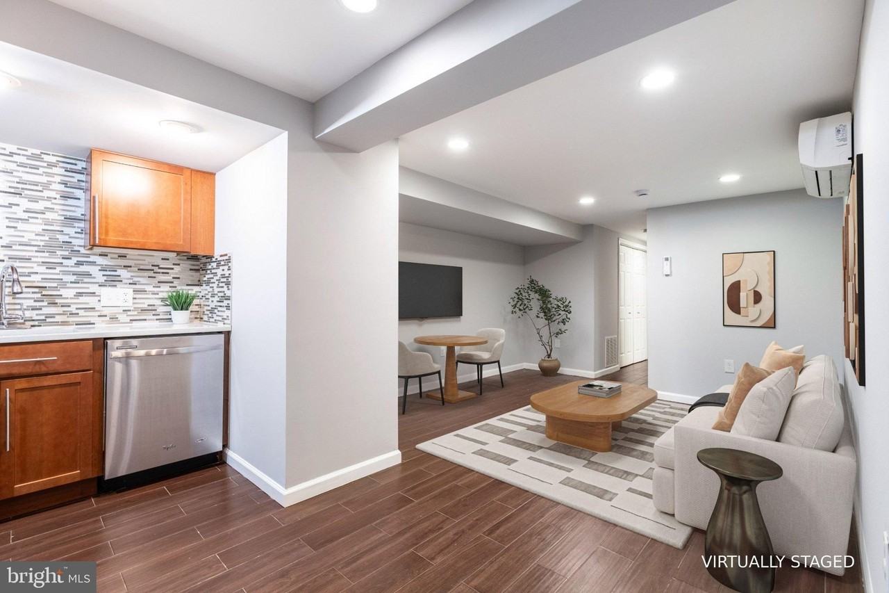82 Q St Nw #84B - Photo 3 of 21