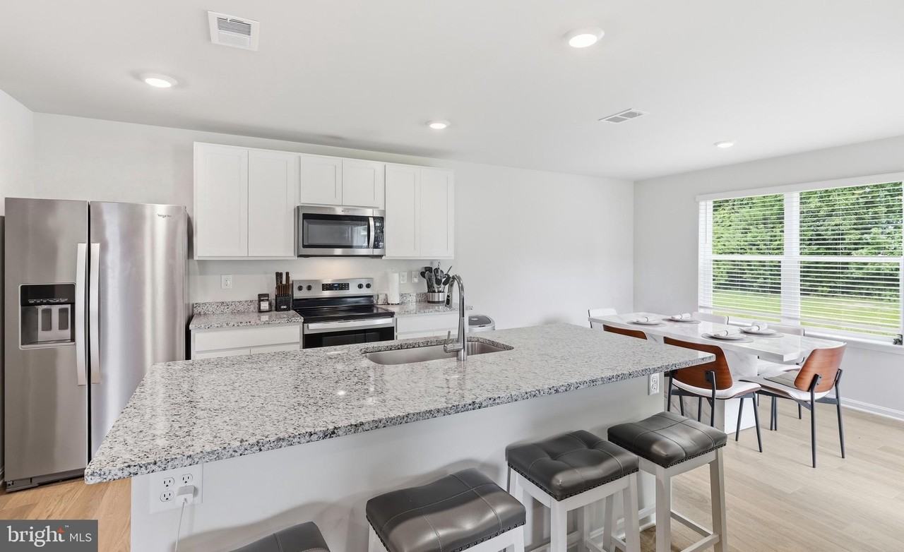 22311 Reeve Rd - Photo 5 of 15