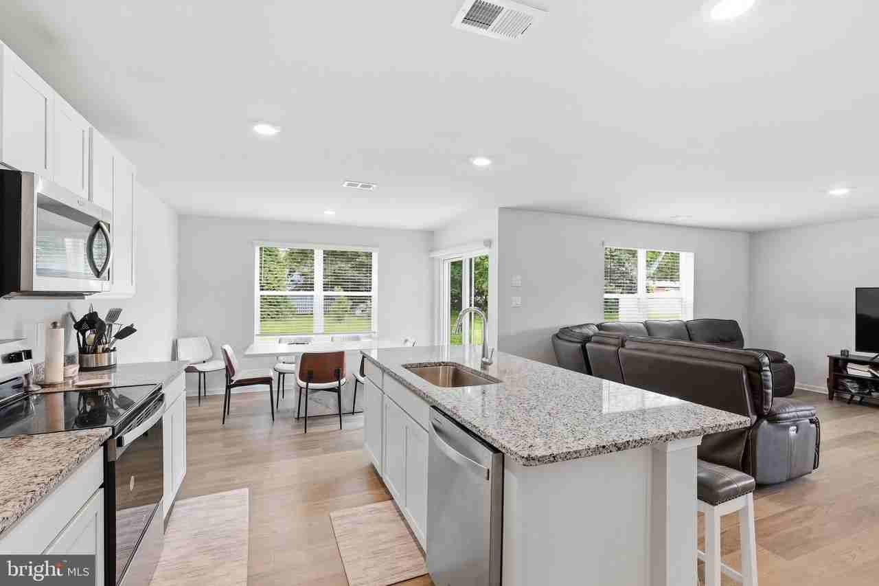 22311 Reeve Rd - Photo 6 of 15